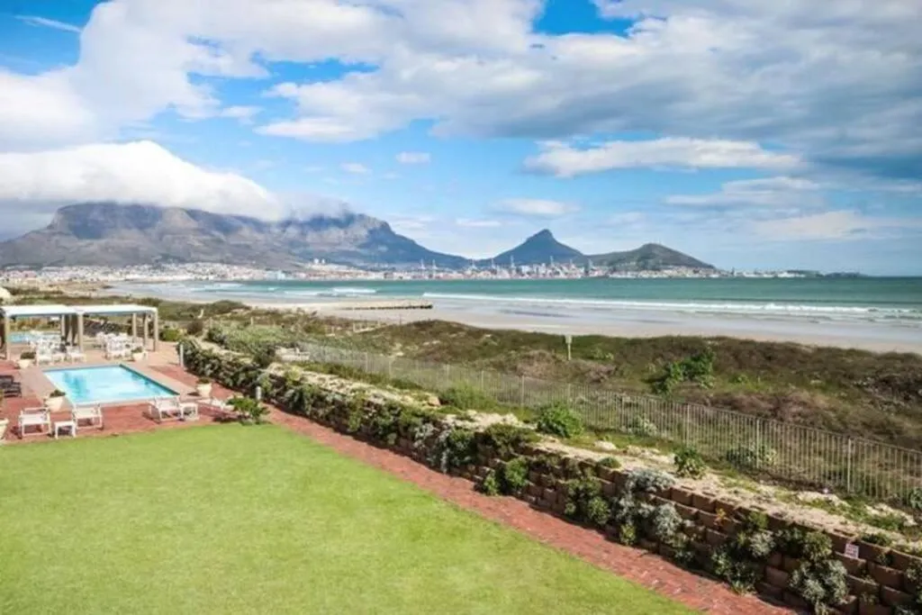 Leisure Bay - spacious duplex, on the beach, Cape Town, South Africa