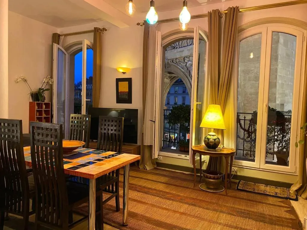 LUXURY FRENCH CLASSIC APARTMENT PARIS- FOR 5, Paris, France