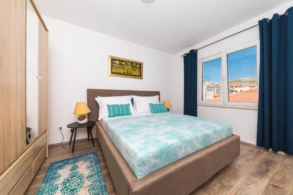 No12 Central Apartments Trogir, Trogir, Croaţia