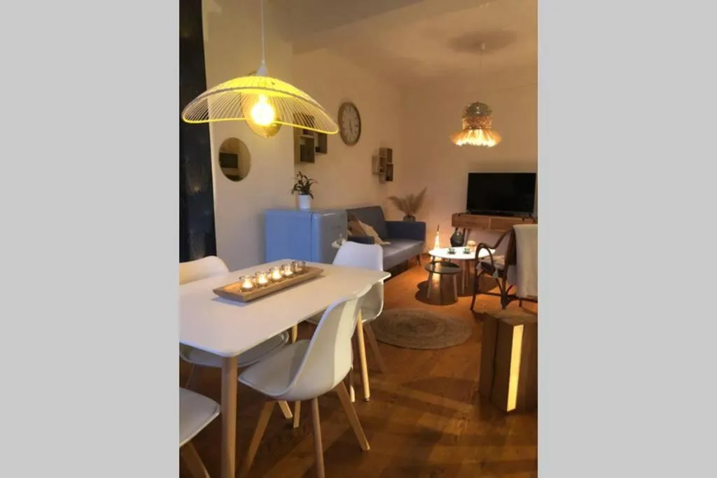 Le petit Maizières / Duplex - Centre historique, Beaune, Franţa