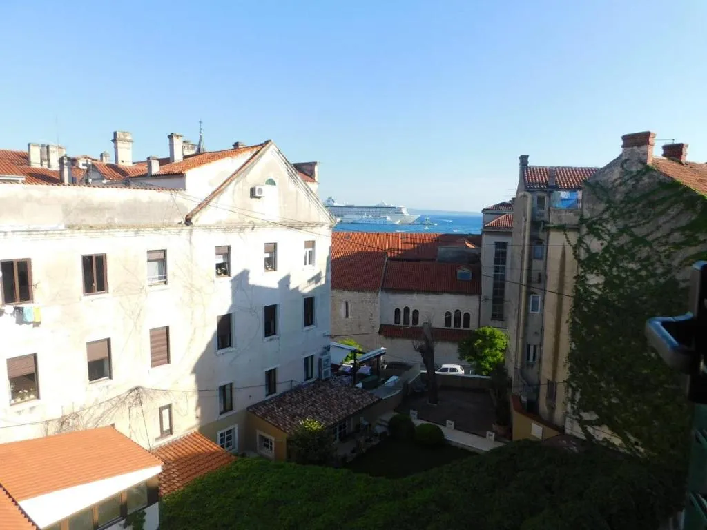 Shoofeet apartment Split one step away from the main promenade, Split, Croatia