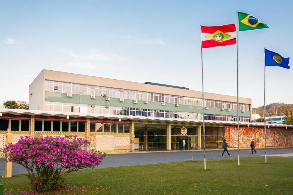 Recém Reformada no Centro de Floripa!, Florianópolis, Brazilia