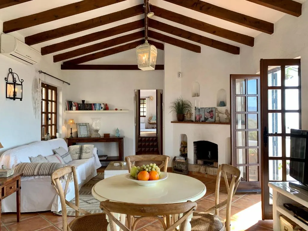 Casa Flores - Panoramic views to the coast and BBQ, Málaga, Spania
