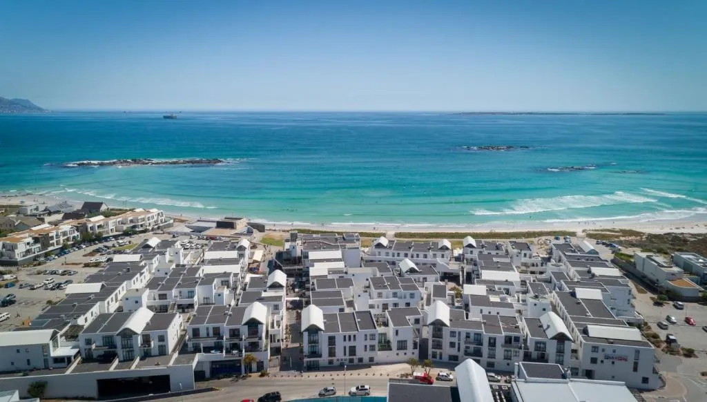Luxury Penthouse with balcony in Eden on the Bay, Cape Town, South Africa
