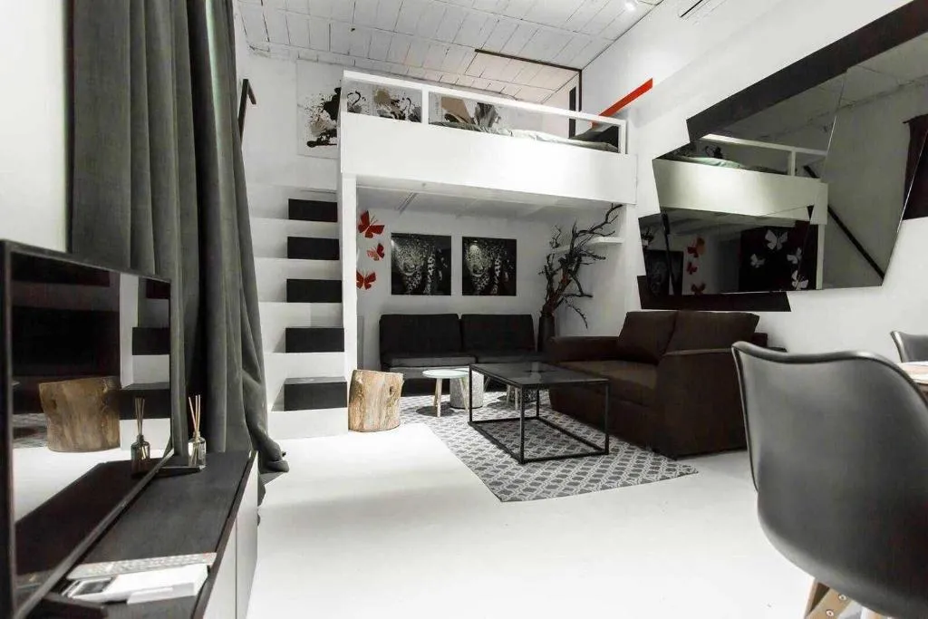 Esperanza Modern y luxury space near Plaza Mayor, Madrid, Spain
