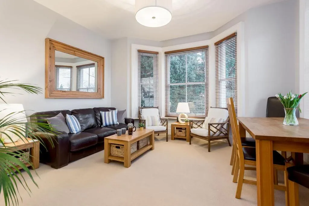 Spacious 2 Bedroom Apartment in Westbourne, Bournemouth, United Kingdom