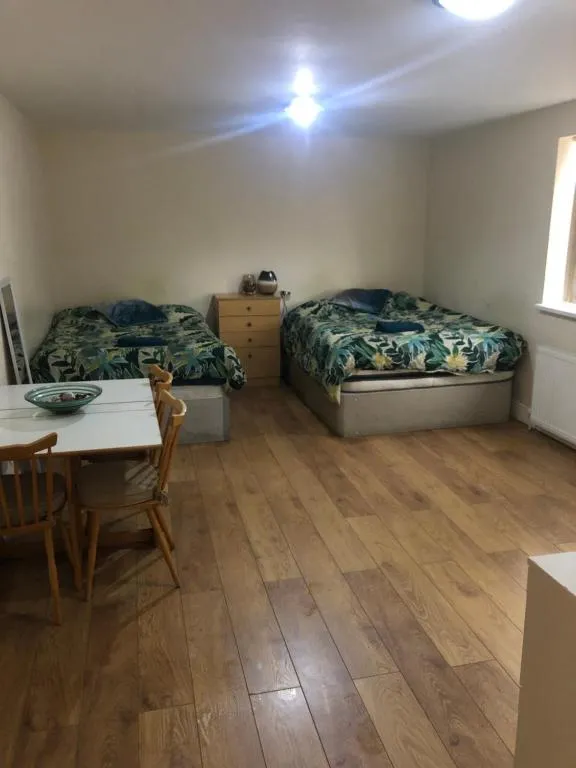 LUXE ROOM Rusholme WITH PRIVATE BATHROOM, Manchester (CT), United Kingdom
