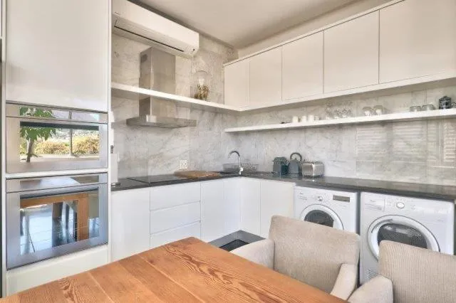 15 Upper Orange Street Apartment 4, Cape Town, South Africa