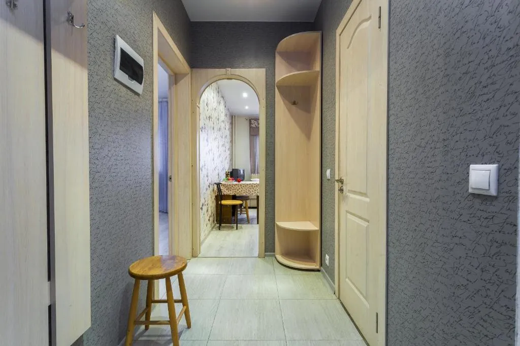 Apartment on Glukharskaya near MIBS, Sankt Petersburg, Rusia