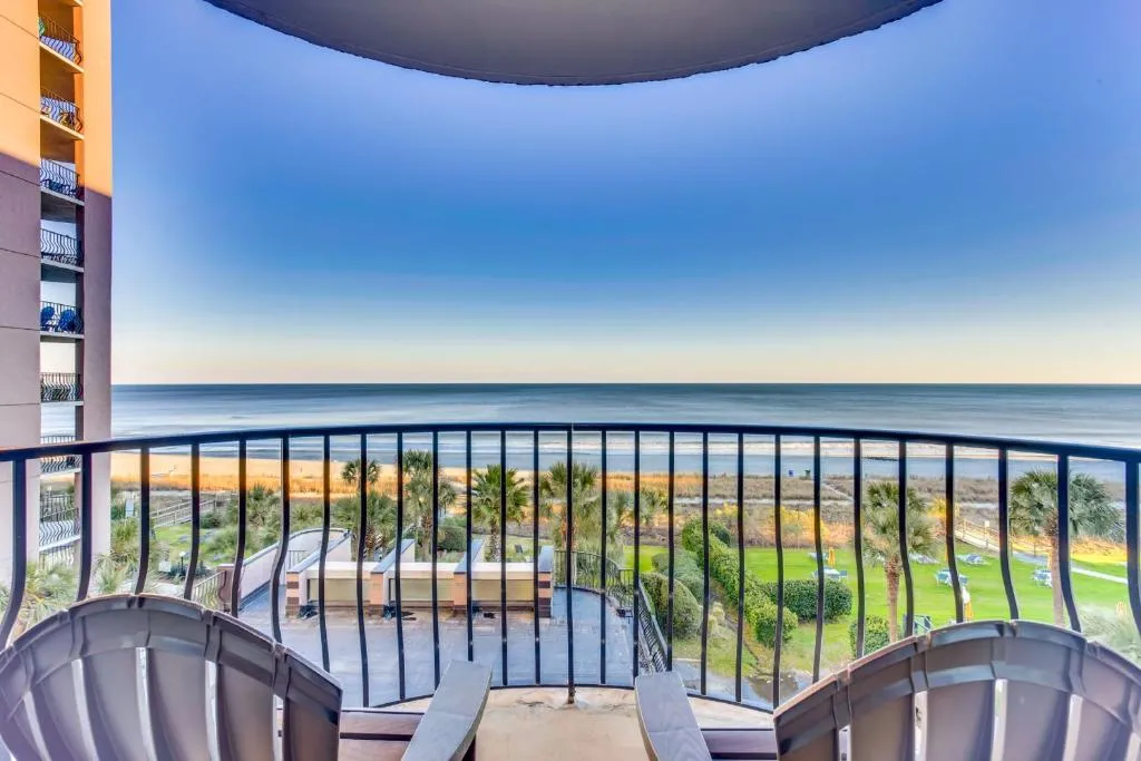 Ocean-front Condo on the Beach with Private Balcony, Myrtle Beach, Statele Unite ale Americii