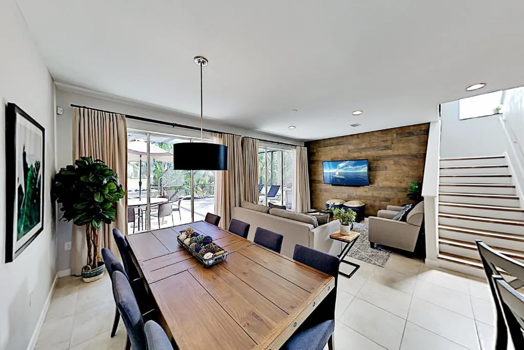 Choice Townhome with Hot Tub, Near Disney World townhouse, Kissimmee, Statele Unite ale Americii