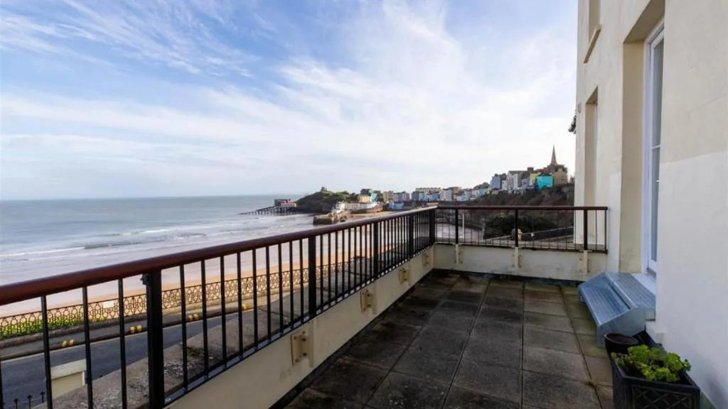 Glendower House 5, Tenby, United Kingdom