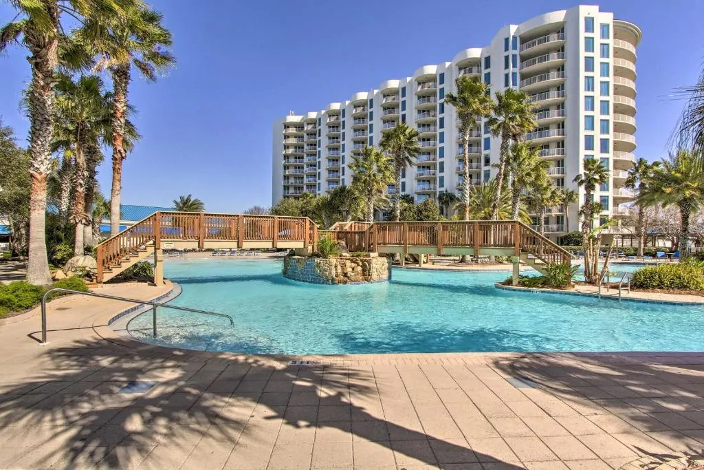 Modern Destin Resort Condo - Walk to Beach!, Destin (FL), United States