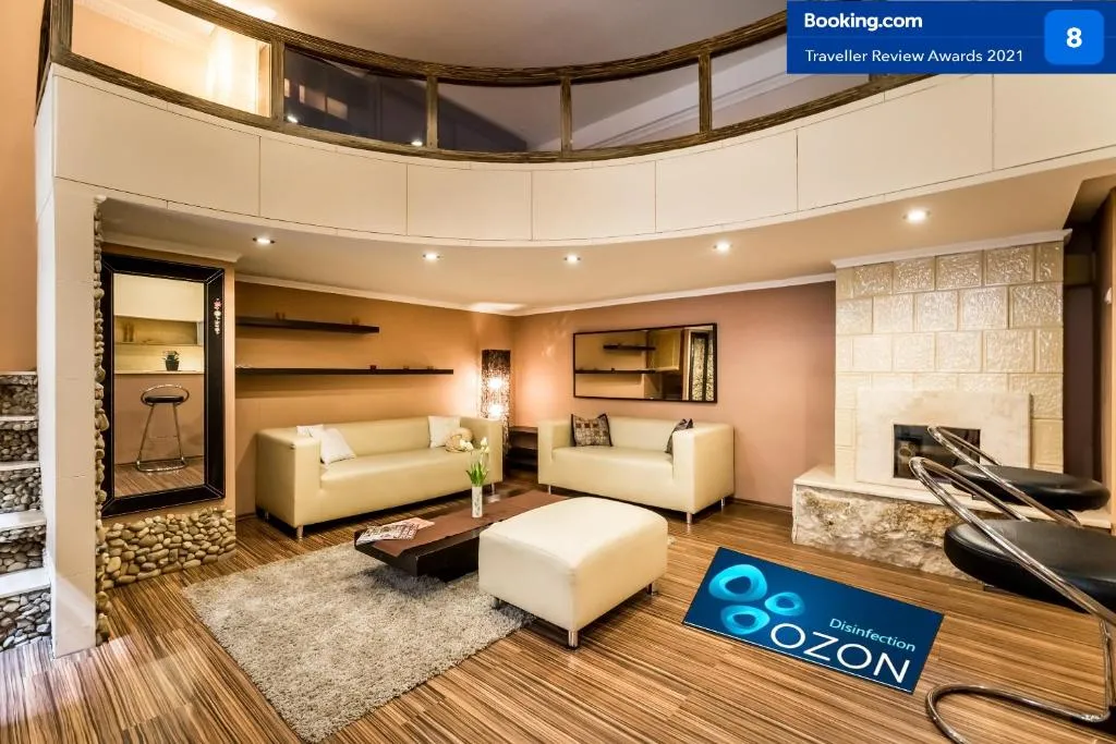 Stones and Wood Apartment with AC, Budapesta, Ungaria