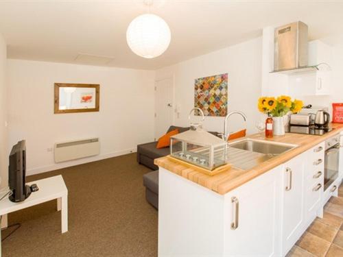 Beddoe Apartments Premier Lodge Eastleigh near Winchester and Southampton