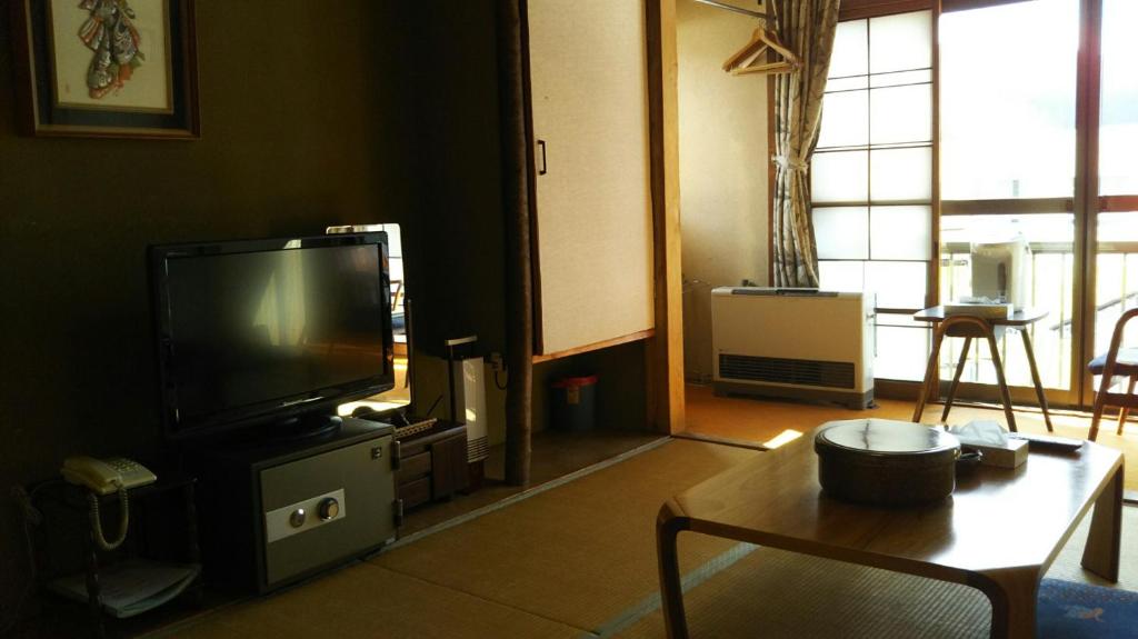 伊藤屋 thumbnail 2