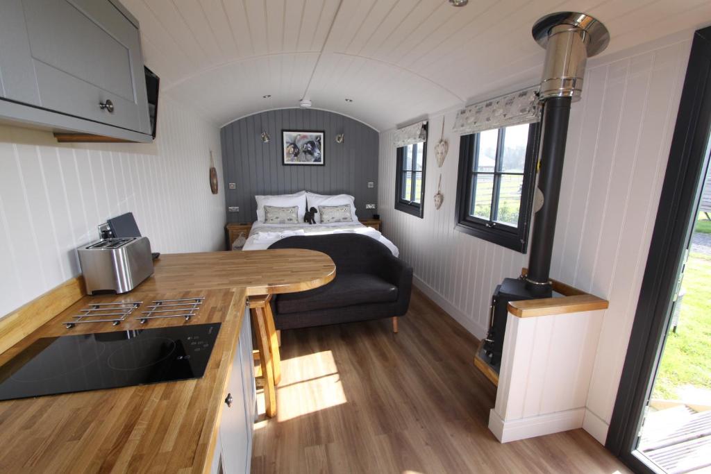 Springwood Shepherd Huts Glamping York