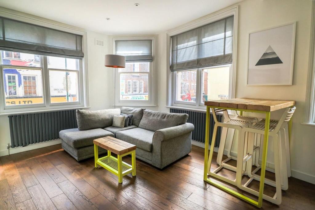 Airy Modern 1 Bed Apartment in Shoreditch