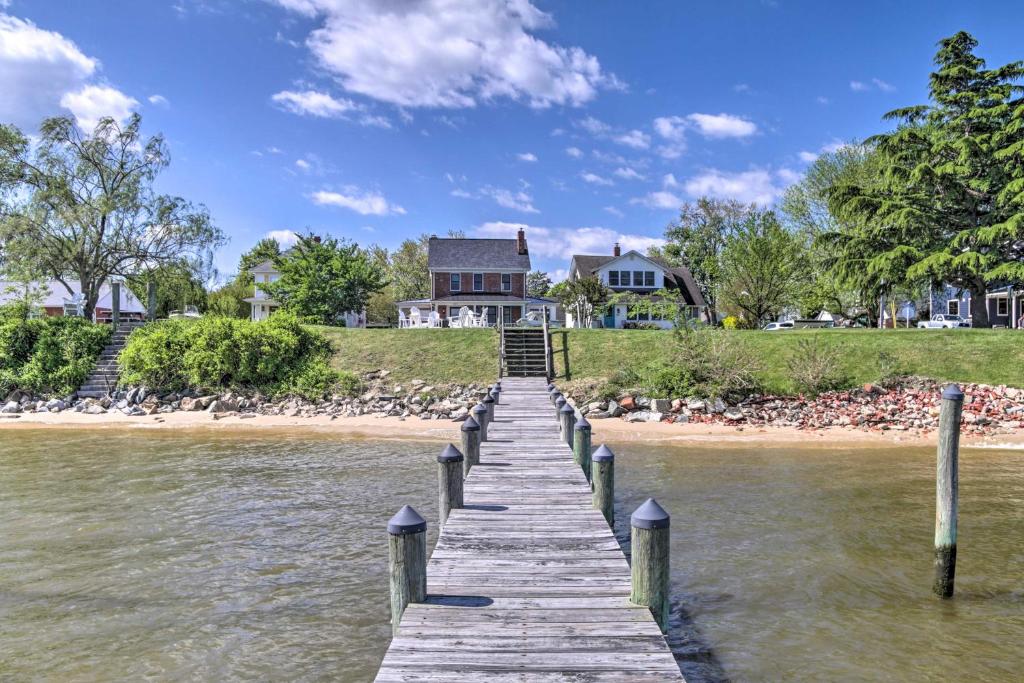 Beautiful Colonial Home on the Choptank River