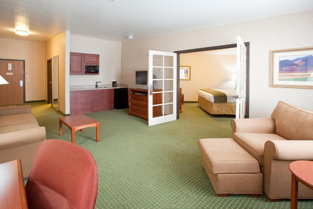 Holiday Inn Express Hotel & Suites Gunnison, an IHG Hotel