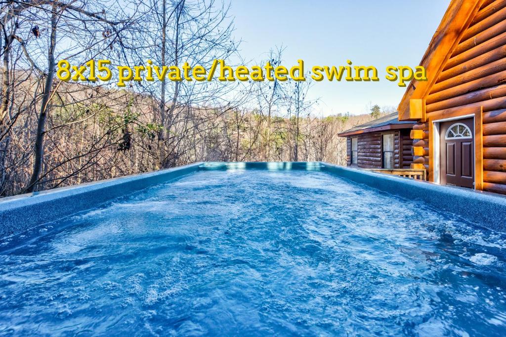 SmokyStays Heated&Private Swim Spa cabin