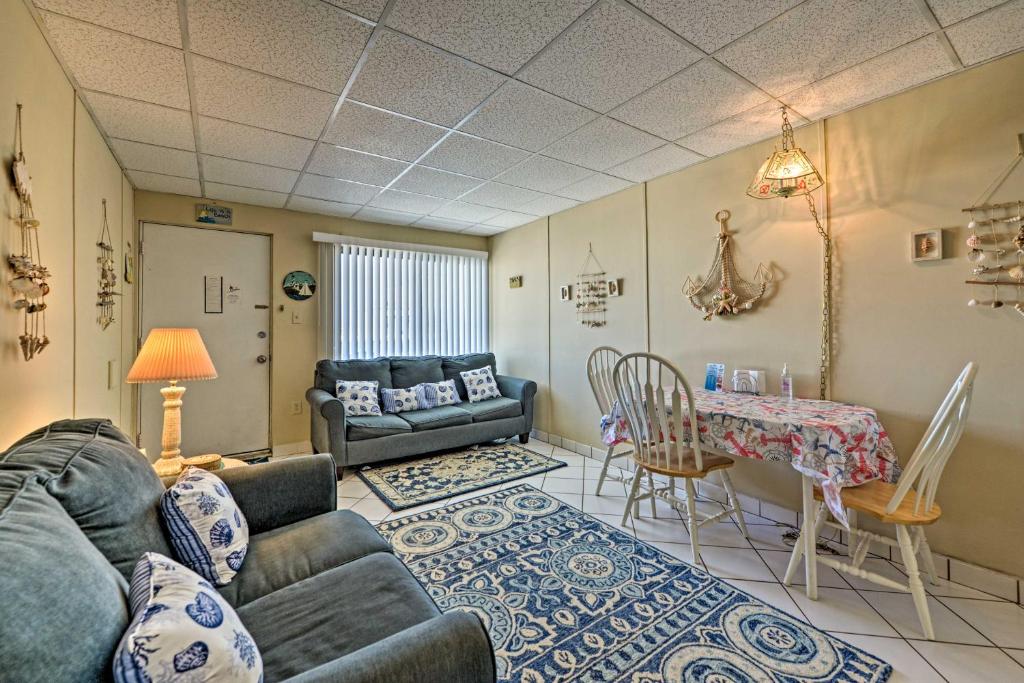 Condo with Pool Access on Wildwood Crest Beach!