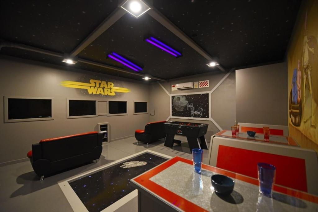 Star Wars Fans Wanted- Themed Home 7 Bed Home! home