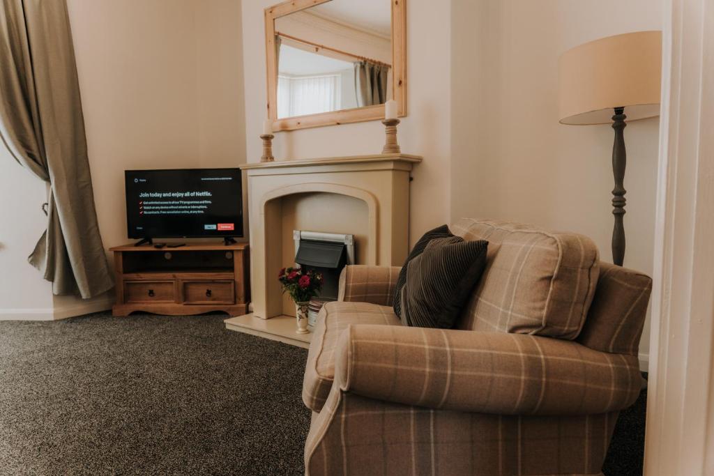 Alice Cottage, this hidden Nook is in a quiet part of the City Centre of Sunderland, with parking, Wifi, Smart Tv and travel links to Newcastle and Durham