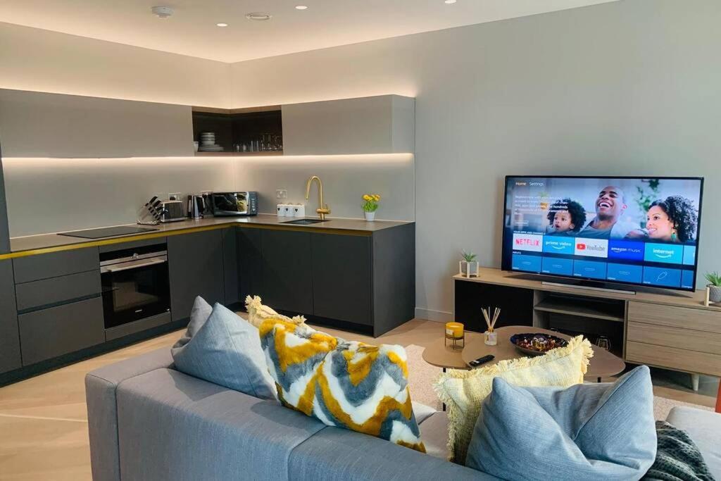 2 Bed Luxury Apartment in Greenwich O2 Stadium