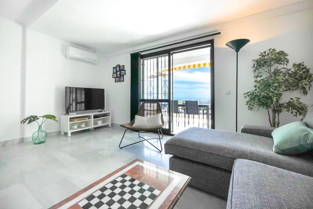 45-Modern Apartment with Ocean Views, Riviera del Sol, Málaga 25