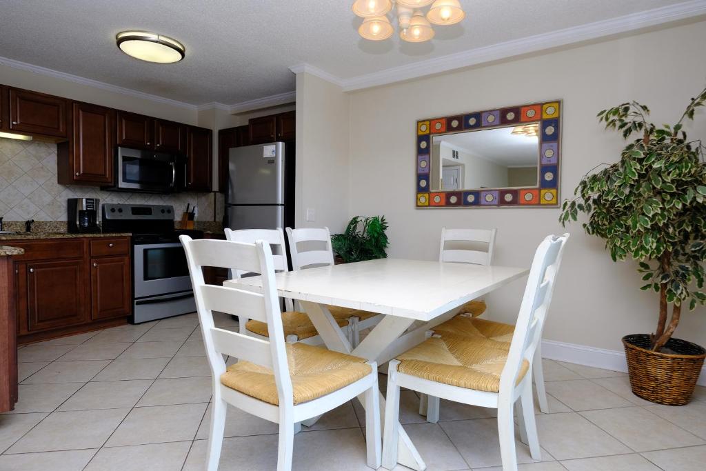 Myrtle Beach Resort B0429 OCEANVIEW Condo - Winter Rental Friendly