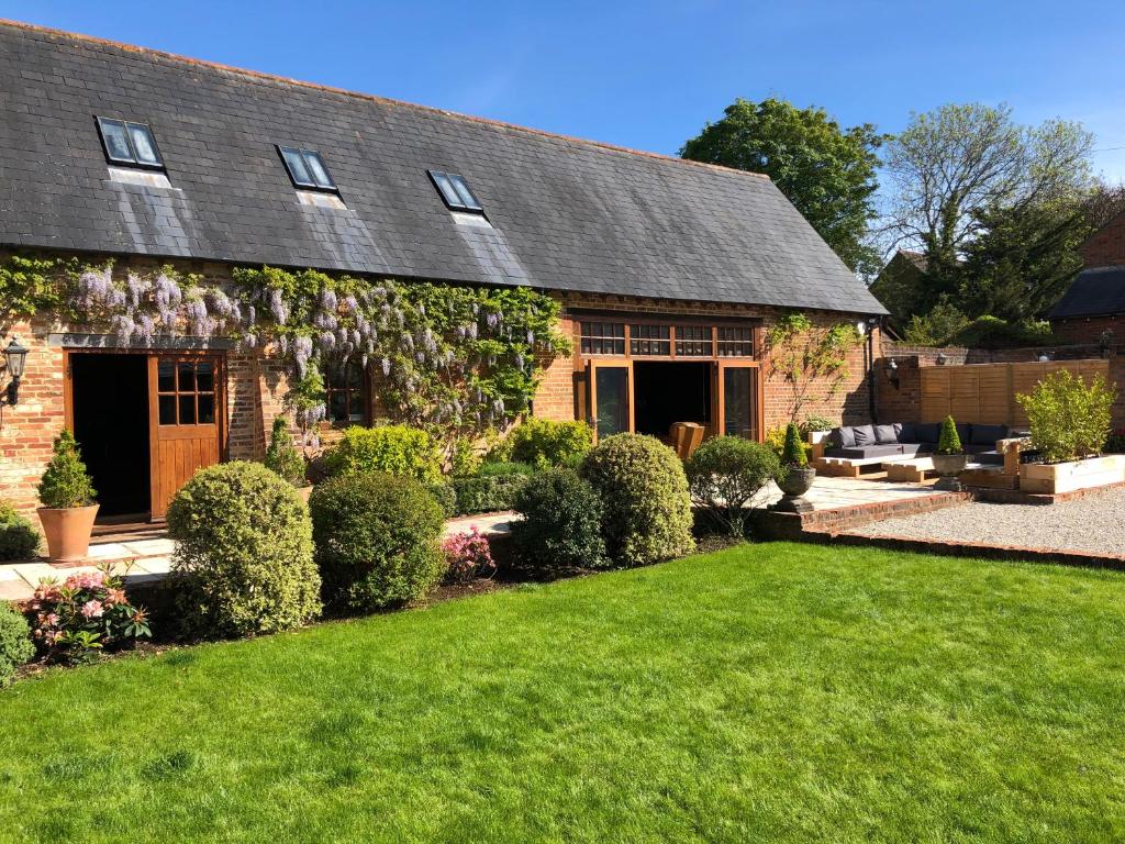 Grade II listed Barn Conversion on the edge of Bournemouth and the New Forest.