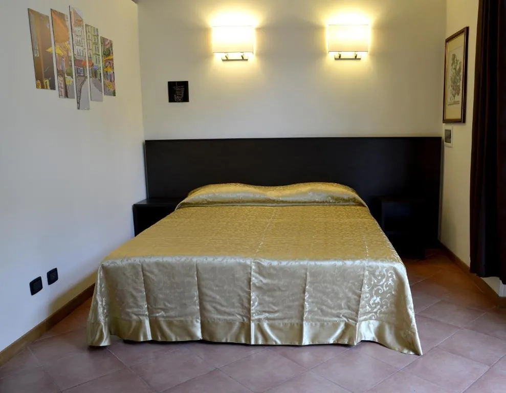Gemelli Holidays, Roma, Italia