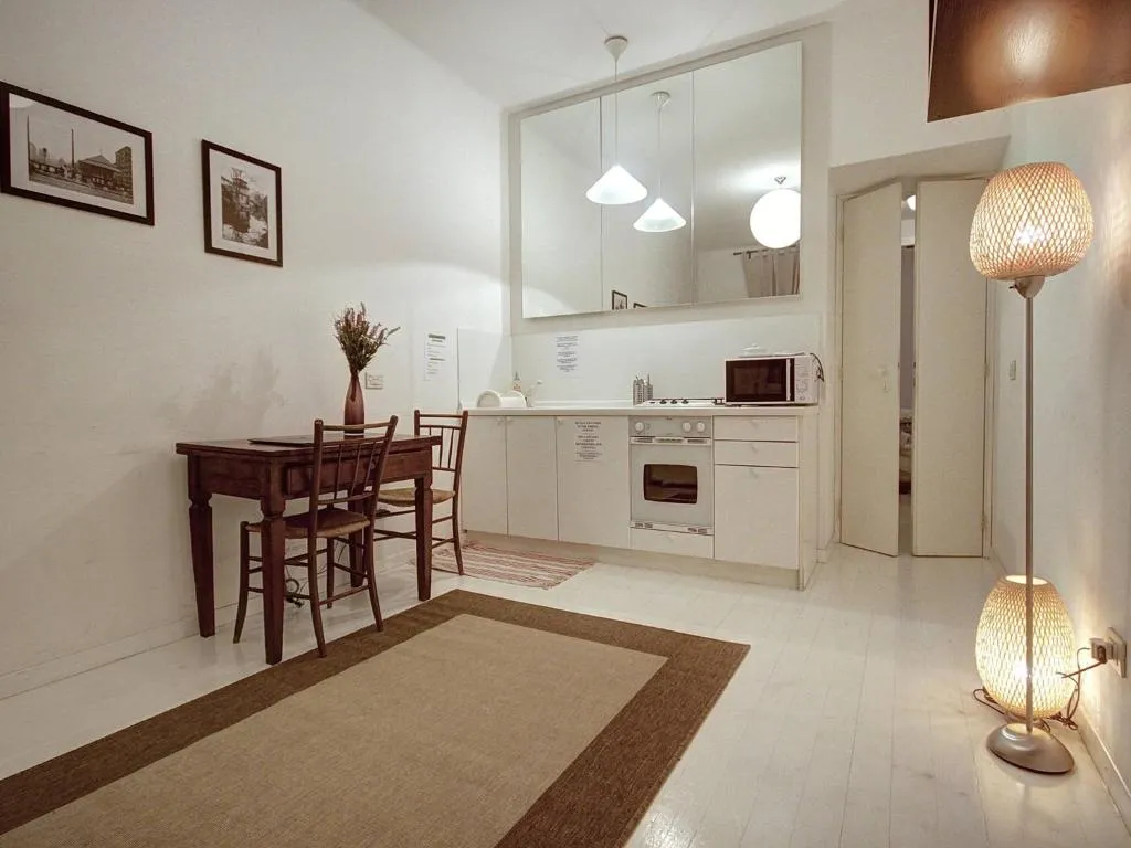 Melzo Apartment, Milano, Italia