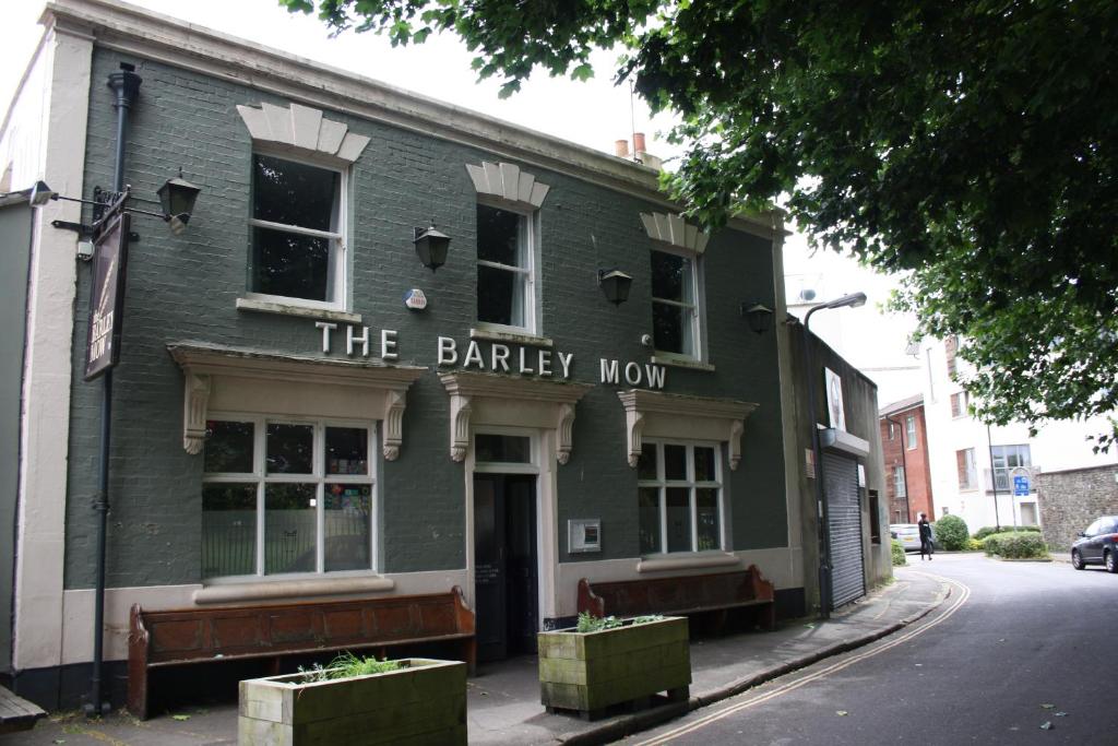 The Barley Mow centrally located 3 bed apartment