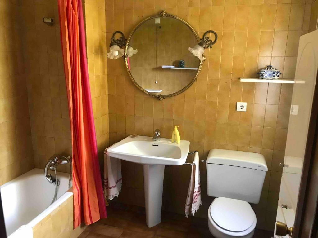 323328055