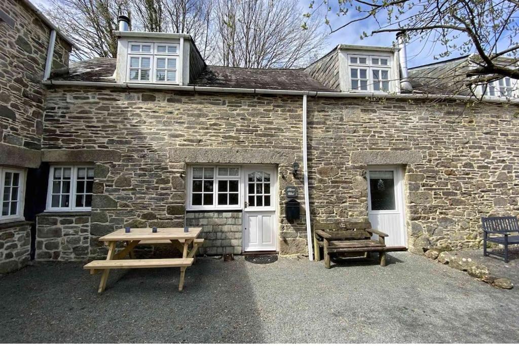 Stonechat, tranquil 3 bedroom cottage, dog friendly