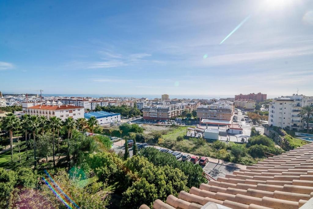 PDM- Lovely apartment with stunning views Estepona 13