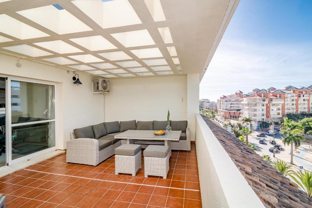 PDM- Lovely apartment with stunning views Estepona 26