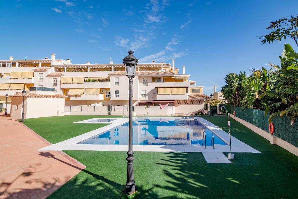 PDM- Lovely apartment with stunning views Estepona 28