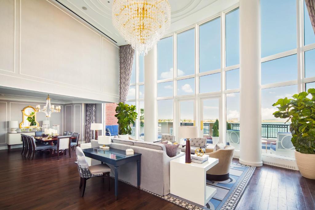 31 Dreamy Hotels Near Boston University 47 Boston Harbor Hotel image