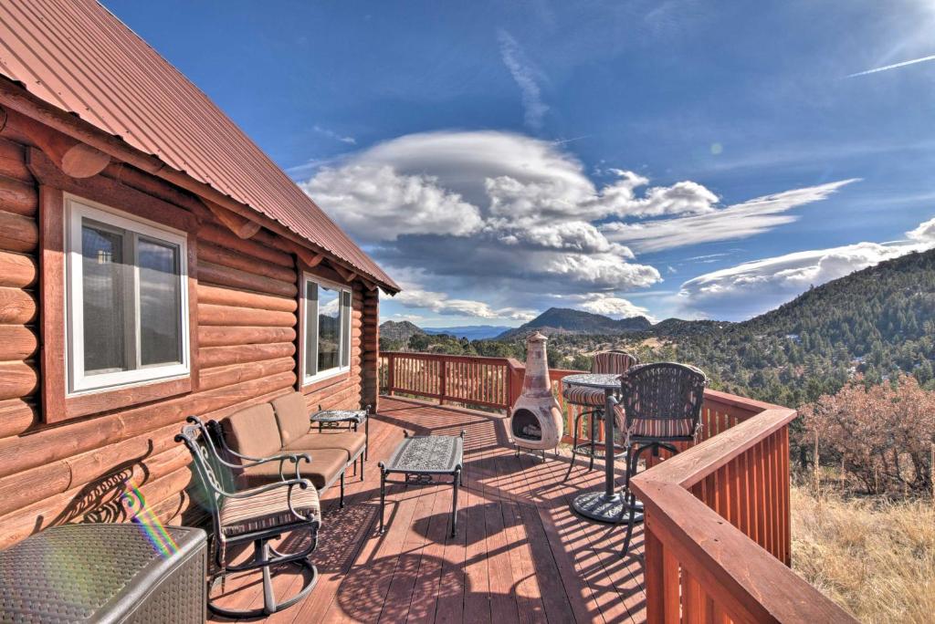 Remote Escape Deck and Sweeping Mountain Views