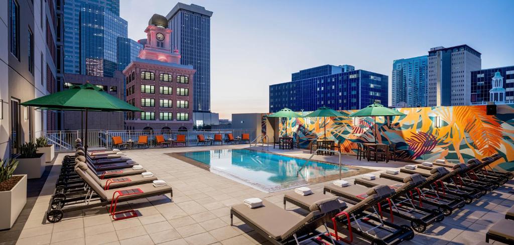 25 Dreamy Hotels Near University of Tampa 39 Hyatt Place Tampa Downtown image