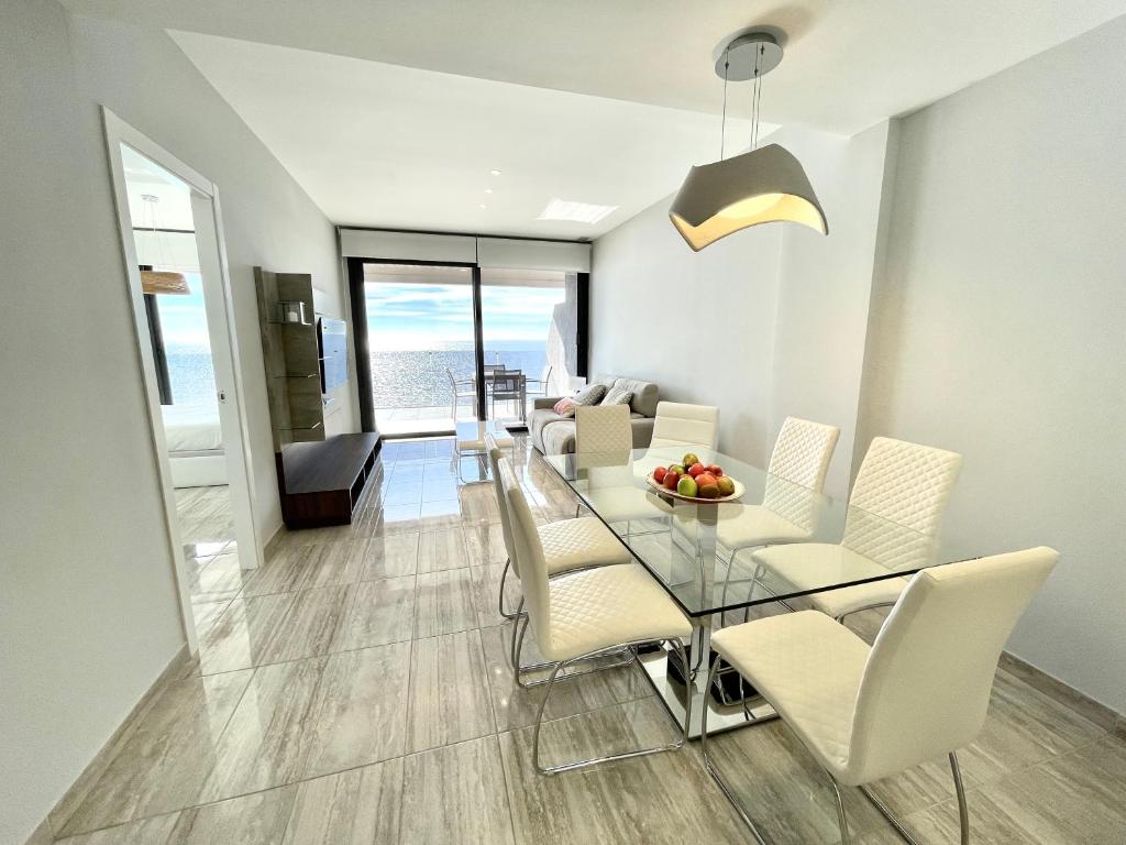 Exclusive Apartments on the first line of Benidorm Mar y Sol 11