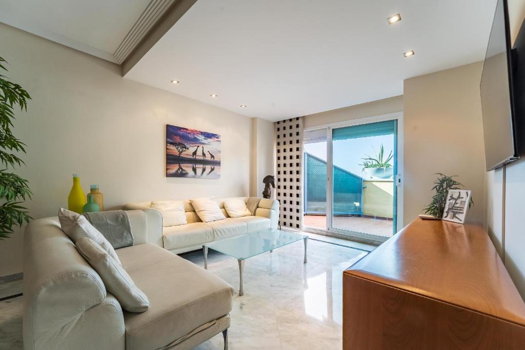 60-Duplex Penthouse in Bahia de Marbella