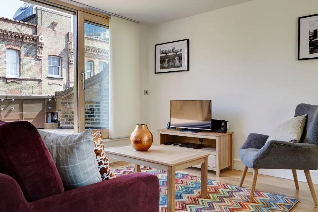 Lambeth North One, Londra, Marea Britanie