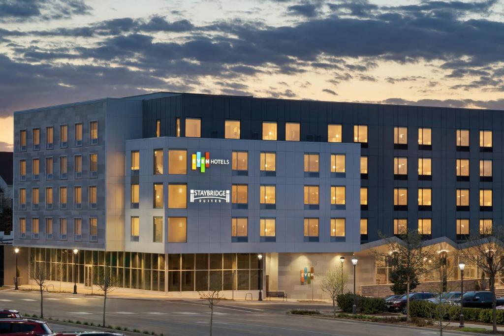 Staybridge Suites Rochester - Mayo Clinic Area, an IHG Hotel