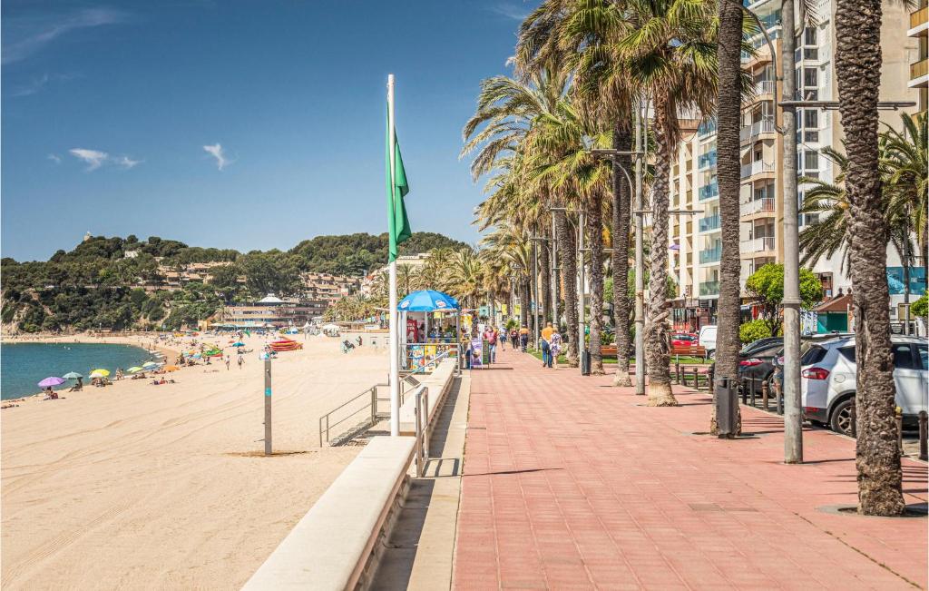 Stunning apartment in Lloret de Mar with WiFi and 2 Bedrooms 20
