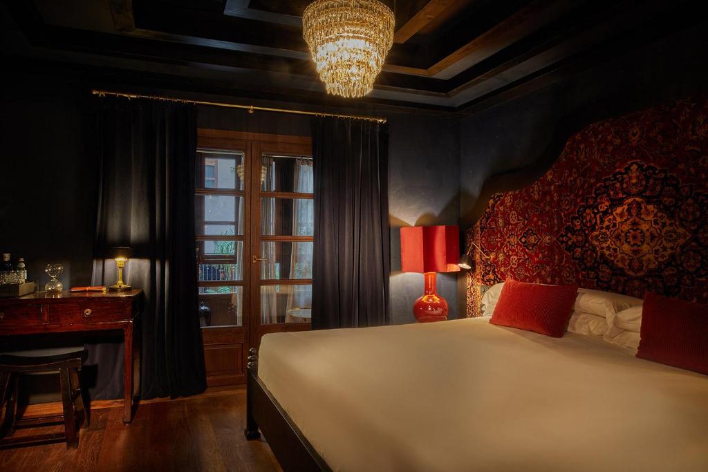Palma Riad, September 2021