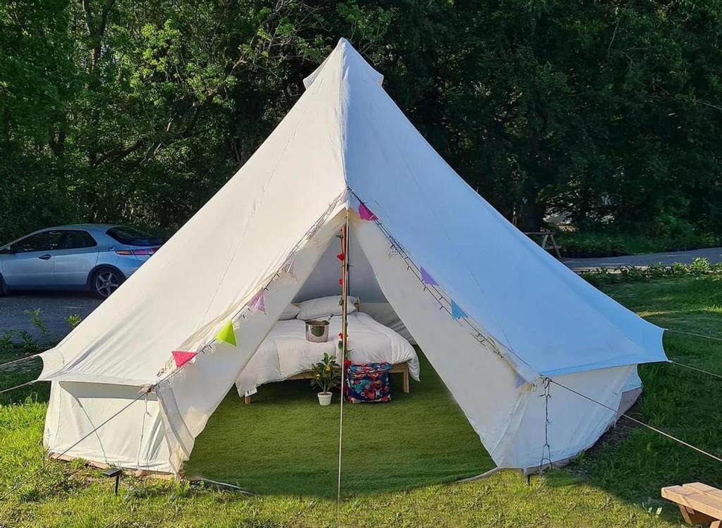 4 Meter Bell Tent - Up to 4 Persons Glamping 8